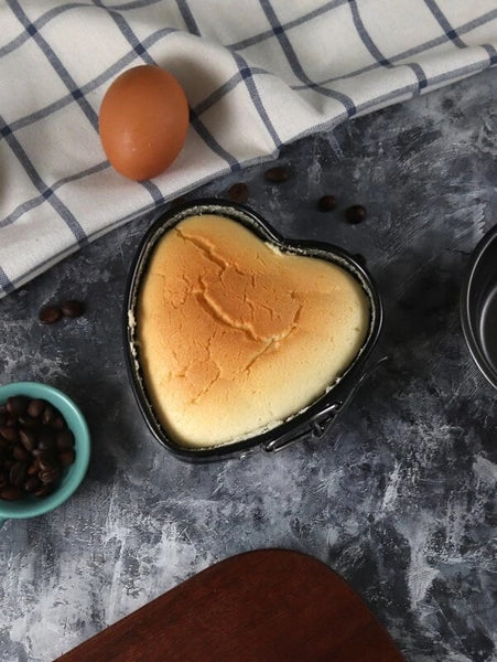 Non-stick Heart Shape Steel Pan Cake Baking Tool - ecomstock